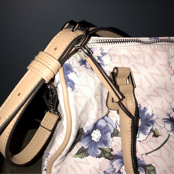 CROSSBODY OR CARRY HANDBAG - Picture 8 of 13